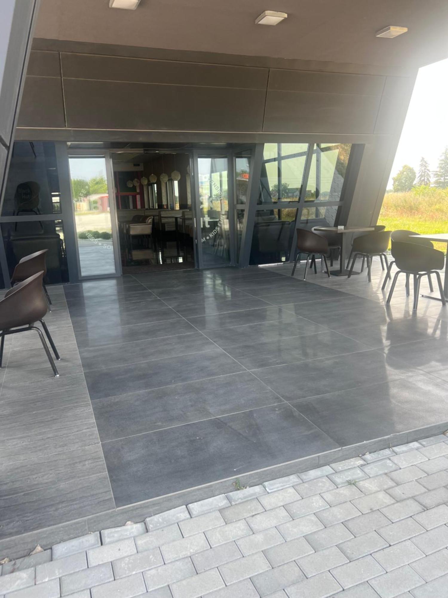 Penzion Black Hut Dunajska Streda Luaran gambar